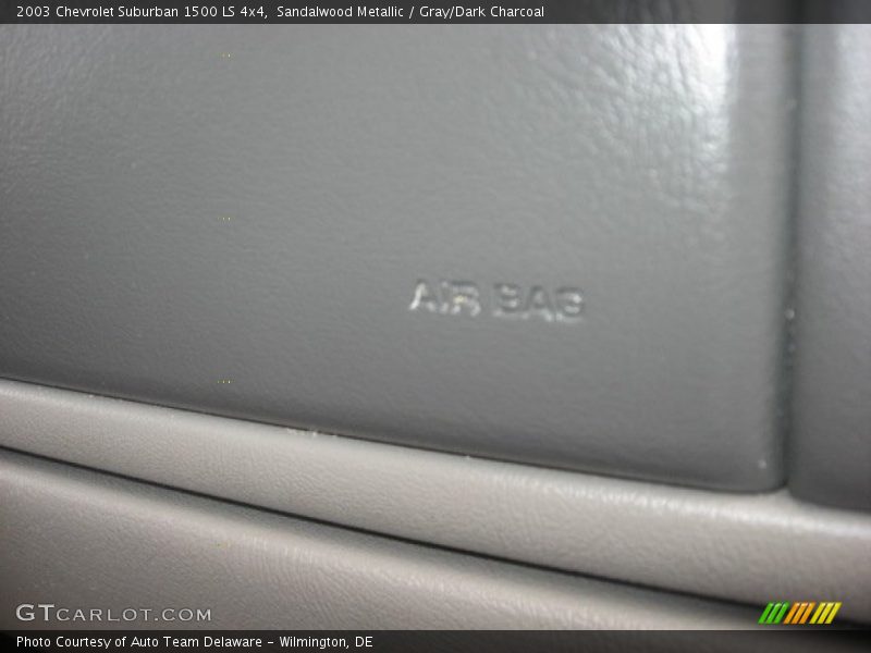 Sandalwood Metallic / Gray/Dark Charcoal 2003 Chevrolet Suburban 1500 LS 4x4