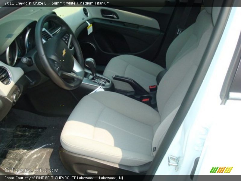 Summit White / Medium Titanium 2011 Chevrolet Cruze LT