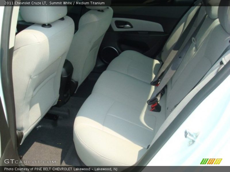 Summit White / Medium Titanium 2011 Chevrolet Cruze LT