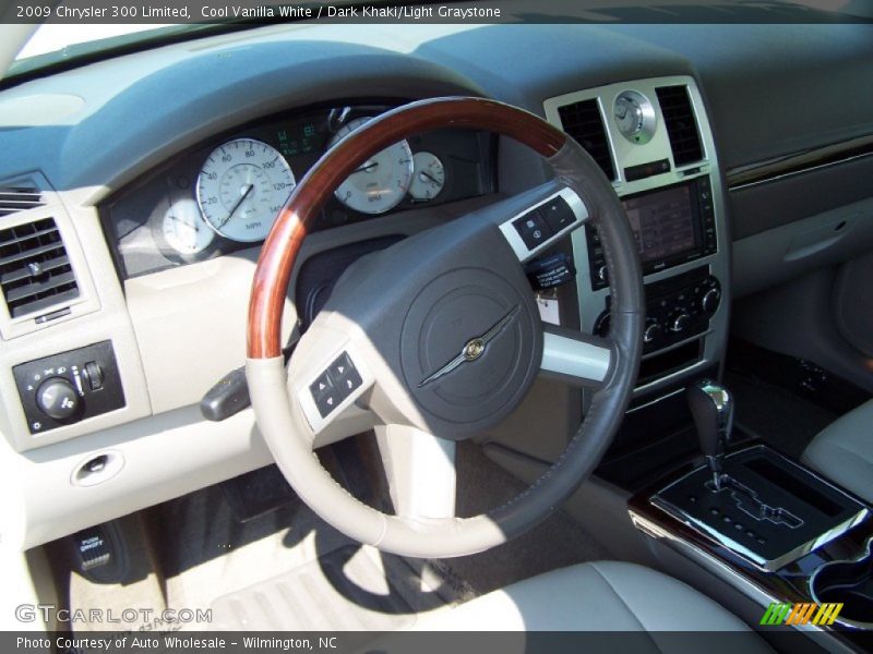 Cool Vanilla White / Dark Khaki/Light Graystone 2009 Chrysler 300 Limited