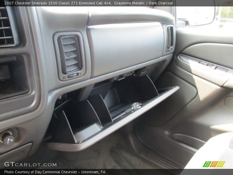 Graystone Metallic / Dark Charcoal 2007 Chevrolet Silverado 1500 Classic Z71 Extended Cab 4x4