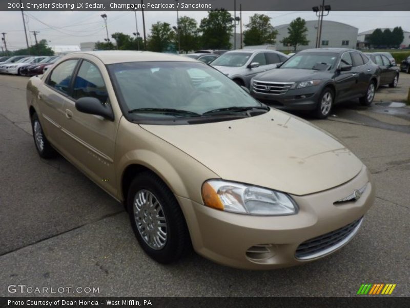 Champagne Pearlcoat / Sandstone 2001 Chrysler Sebring LX Sedan