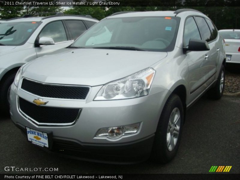 Silver Ice Metallic / Light Gray/Ebony 2011 Chevrolet Traverse LS