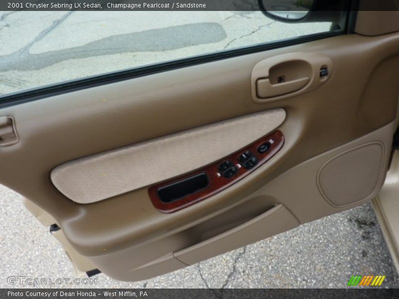 Door Panel of 2001 Sebring LX Sedan