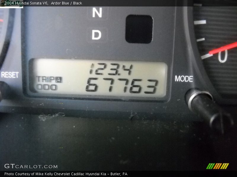 Ardor Blue / Black 2004 Hyundai Sonata V6