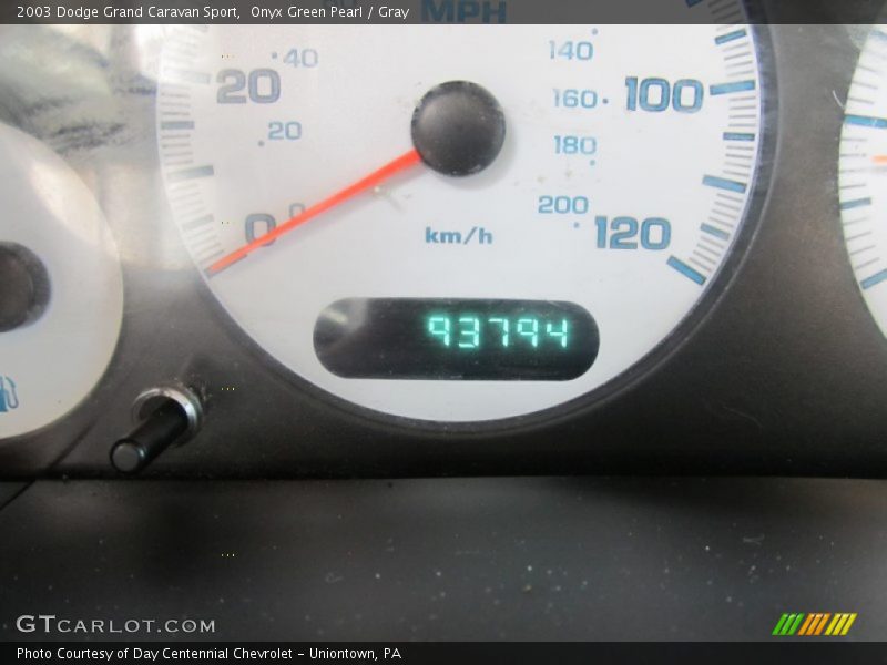 Onyx Green Pearl / Gray 2003 Dodge Grand Caravan Sport