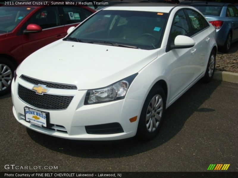 Summit White / Medium Titanium 2011 Chevrolet Cruze LT