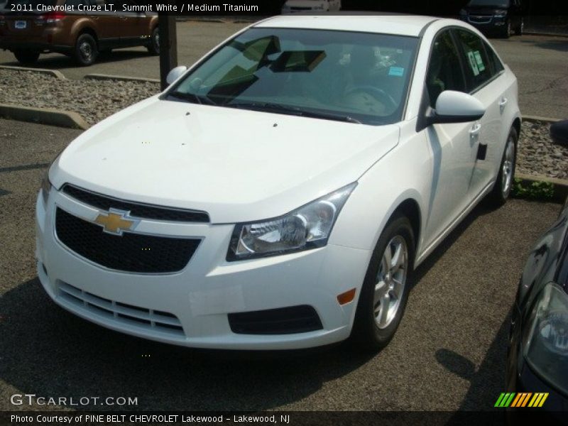 Summit White / Medium Titanium 2011 Chevrolet Cruze LT