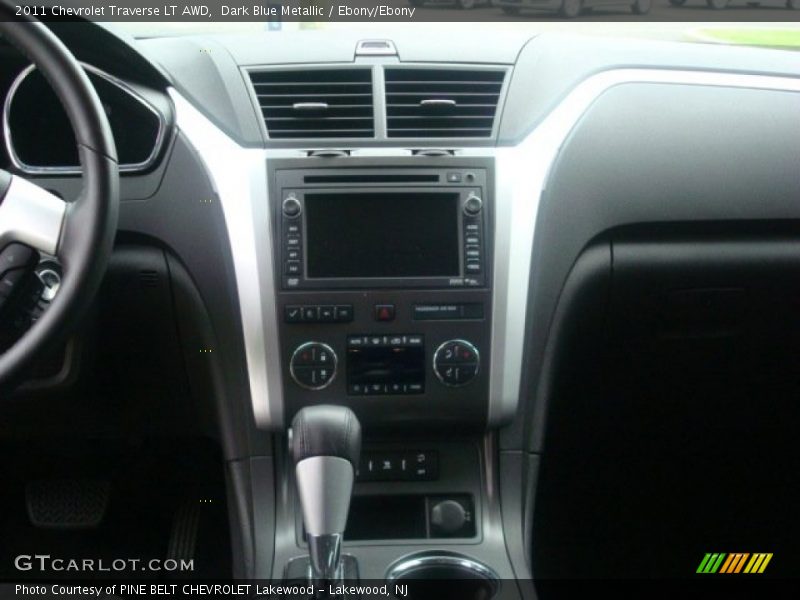 Controls of 2011 Traverse LT AWD