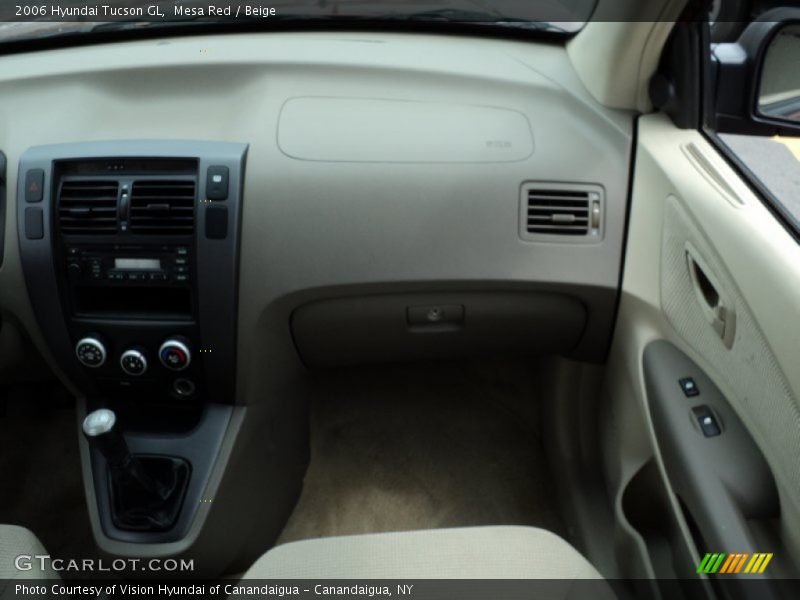 Mesa Red / Beige 2006 Hyundai Tucson GL