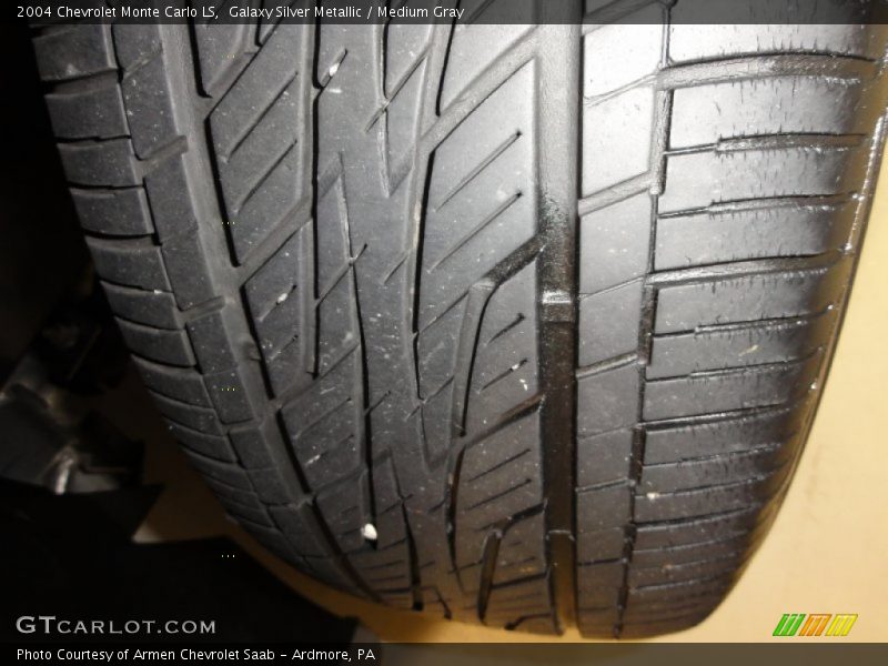 Galaxy Silver Metallic / Medium Gray 2004 Chevrolet Monte Carlo LS