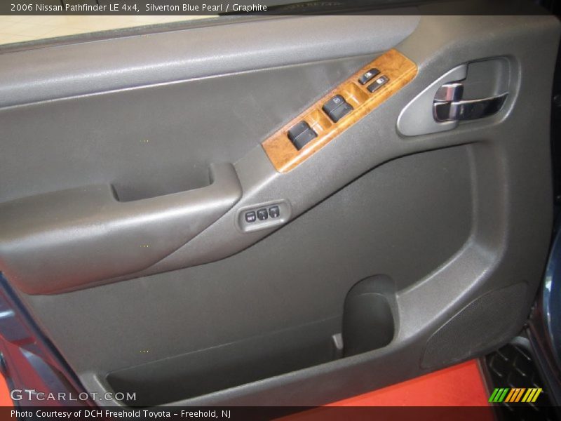 Silverton Blue Pearl / Graphite 2006 Nissan Pathfinder LE 4x4