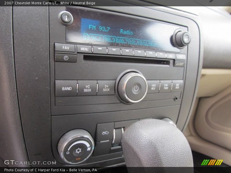 White / Neutral Beige 2007 Chevrolet Monte Carlo LT
