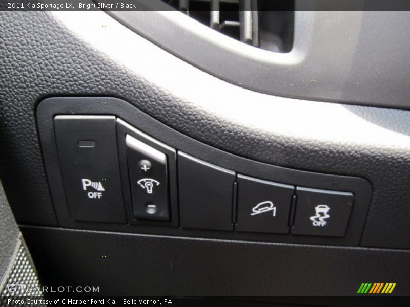 Bright Silver / Black 2011 Kia Sportage LX