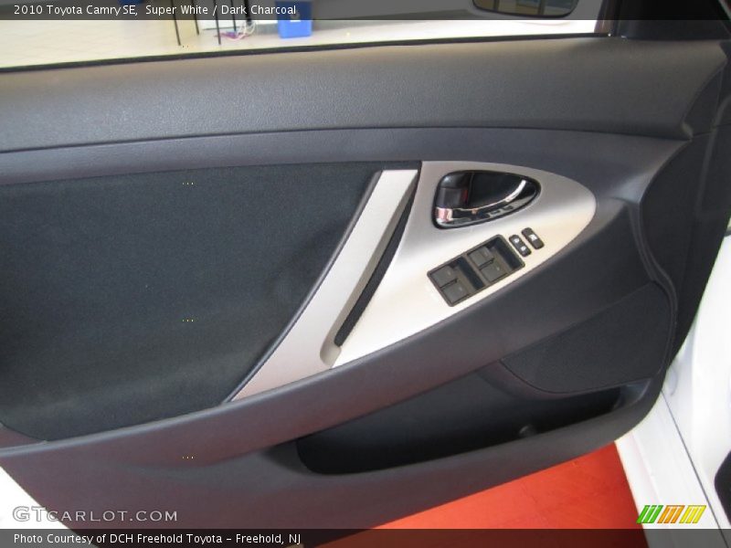 Super White / Dark Charcoal 2010 Toyota Camry SE