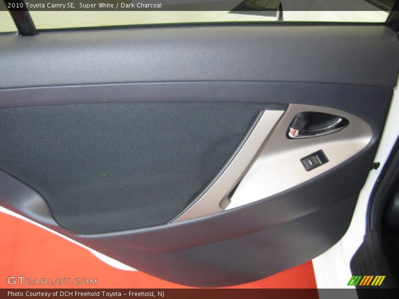 Super White / Dark Charcoal 2010 Toyota Camry SE