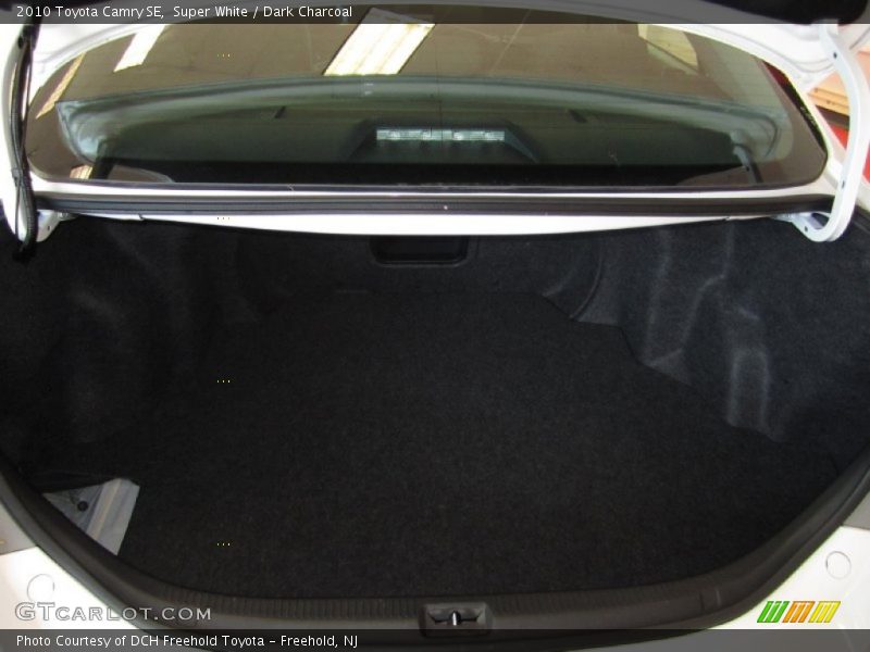 Super White / Dark Charcoal 2010 Toyota Camry SE