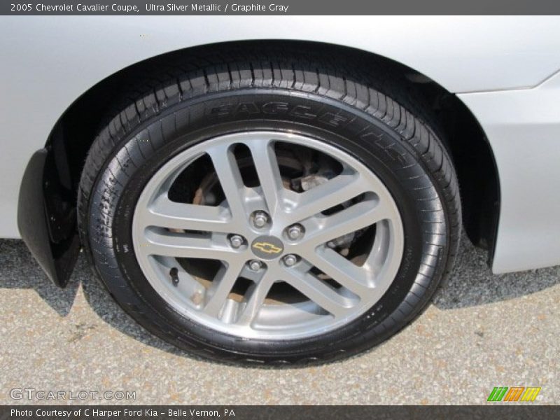 Ultra Silver Metallic / Graphite Gray 2005 Chevrolet Cavalier Coupe