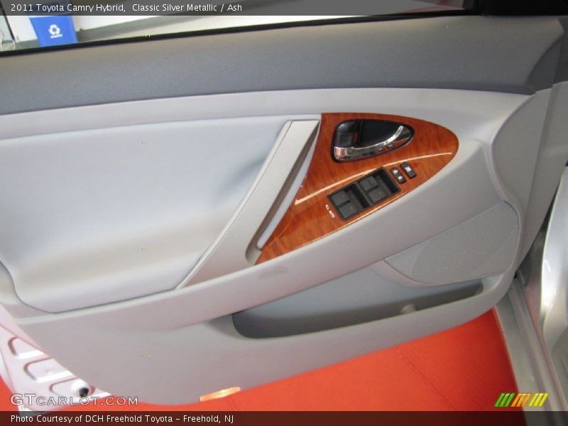 Classic Silver Metallic / Ash 2011 Toyota Camry Hybrid