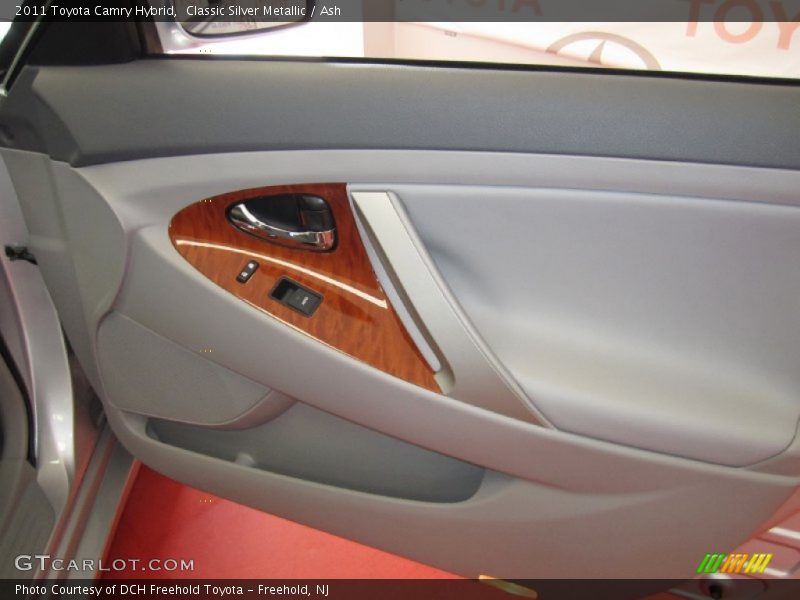 Classic Silver Metallic / Ash 2011 Toyota Camry Hybrid