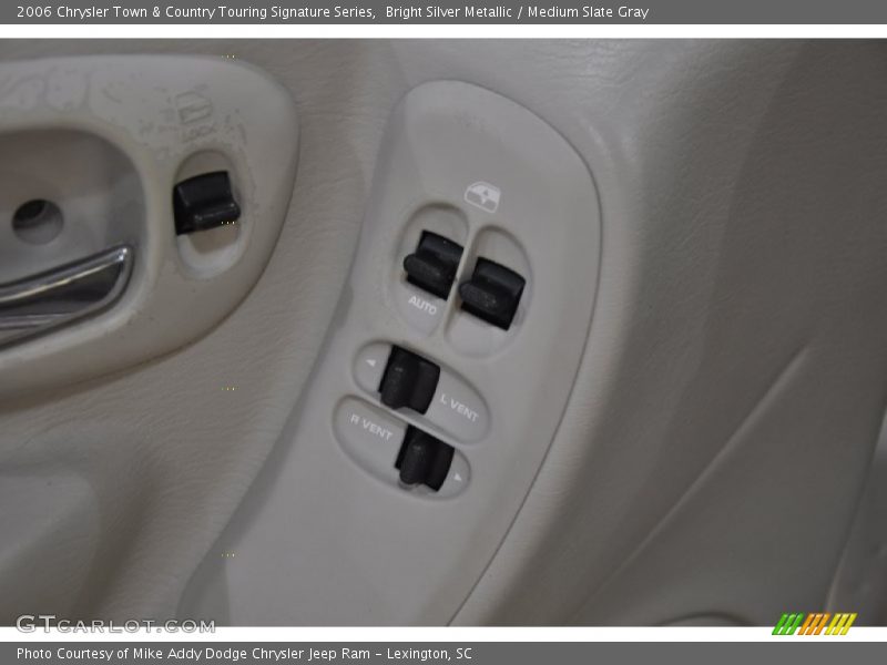 Bright Silver Metallic / Medium Slate Gray 2006 Chrysler Town & Country Touring Signature Series
