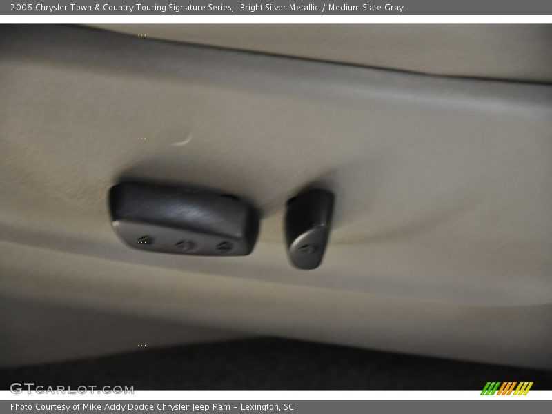 Bright Silver Metallic / Medium Slate Gray 2006 Chrysler Town & Country Touring Signature Series