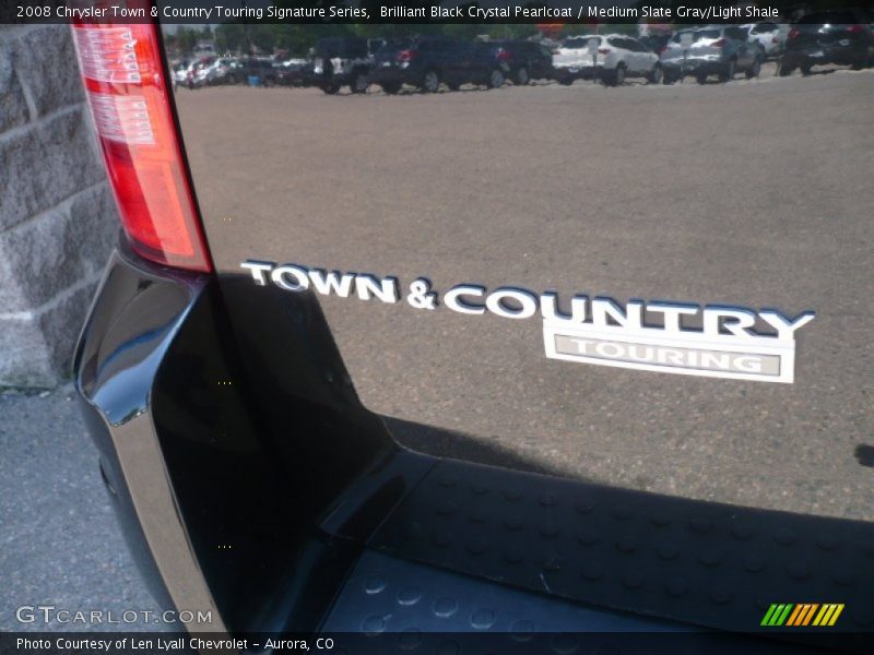Brilliant Black Crystal Pearlcoat / Medium Slate Gray/Light Shale 2008 Chrysler Town & Country Touring Signature Series