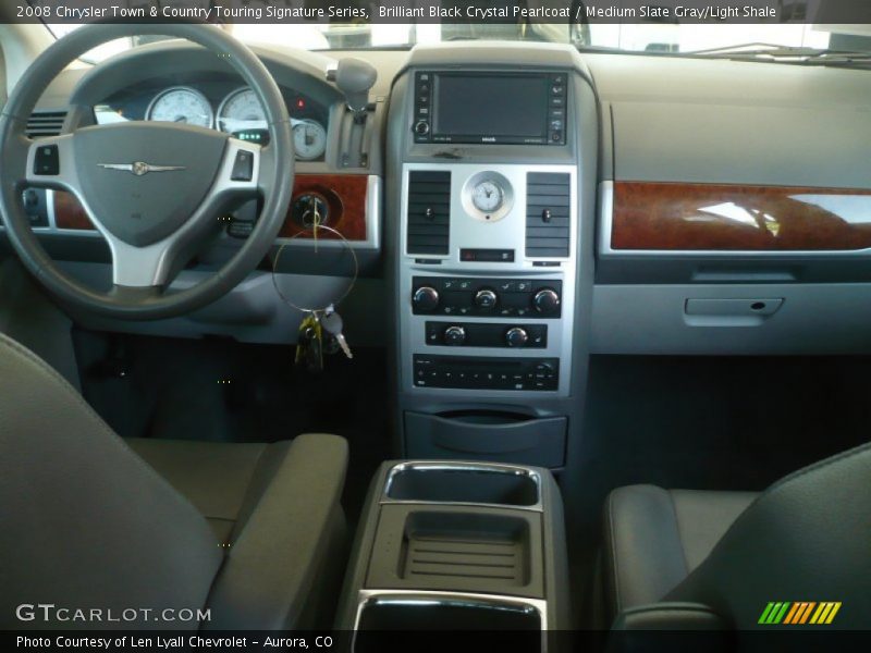 Brilliant Black Crystal Pearlcoat / Medium Slate Gray/Light Shale 2008 Chrysler Town & Country Touring Signature Series
