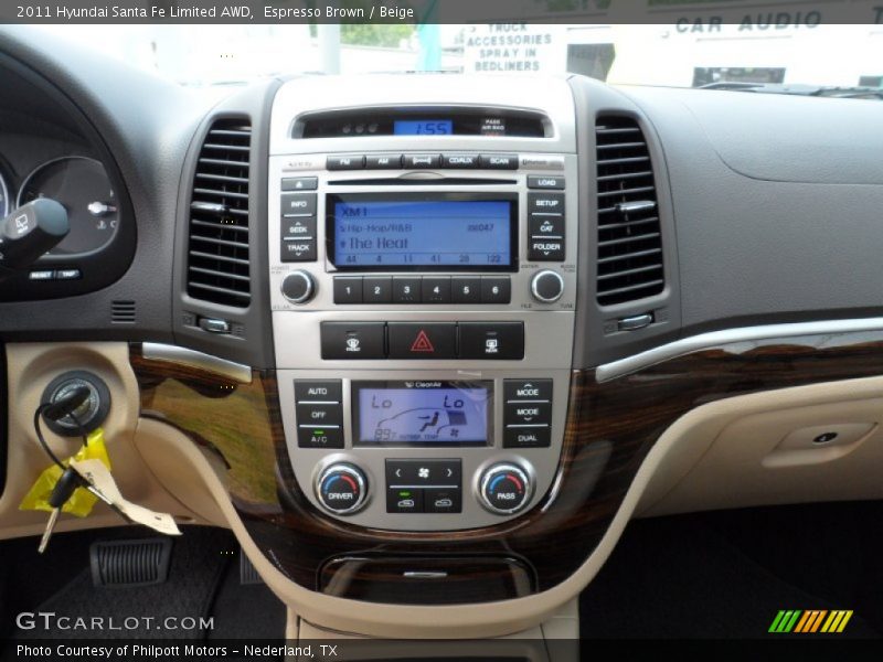 Controls of 2011 Santa Fe Limited AWD