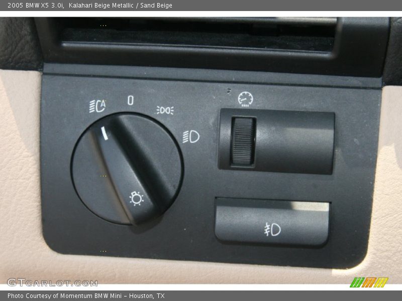 Kalahari Beige Metallic / Sand Beige 2005 BMW X5 3.0i