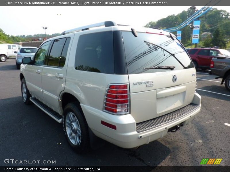 Light French Silk Metallic / Medium Dark Parchment 2005 Mercury Mountaineer V8 Premier AWD