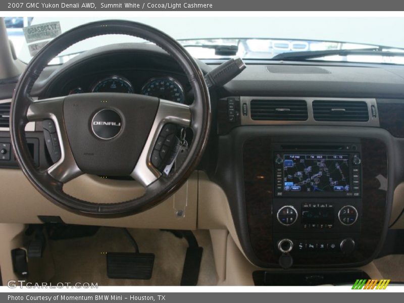 Summit White / Cocoa/Light Cashmere 2007 GMC Yukon Denali AWD