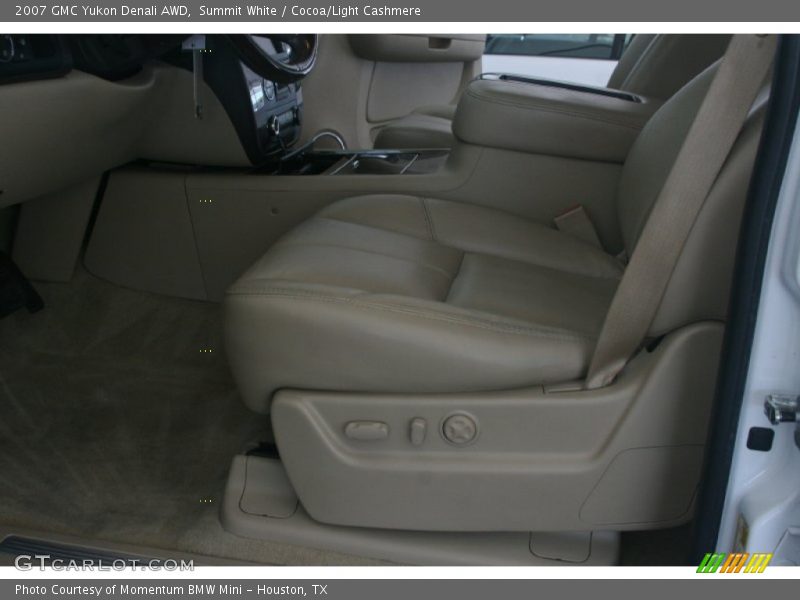 Summit White / Cocoa/Light Cashmere 2007 GMC Yukon Denali AWD