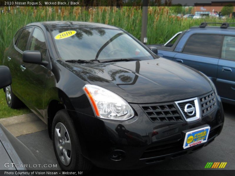 Wicked Black / Black 2010 Nissan Rogue S