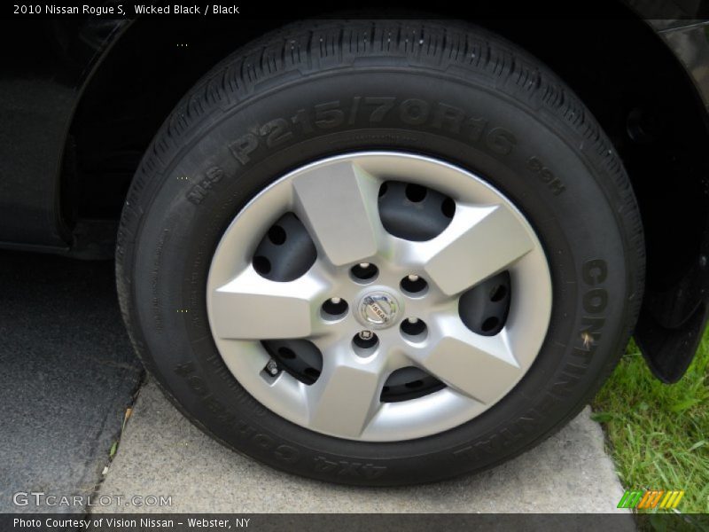 Wicked Black / Black 2010 Nissan Rogue S