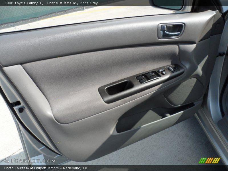 Lunar Mist Metallic / Stone Gray 2006 Toyota Camry LE