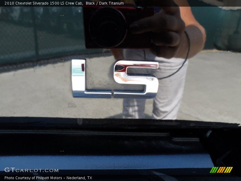 Black / Dark Titanium 2010 Chevrolet Silverado 1500 LS Crew Cab