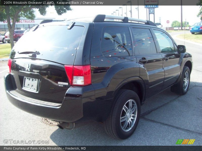 Kalapana Black / Charcoal Gray 2004 Mitsubishi Endeavor LS AWD