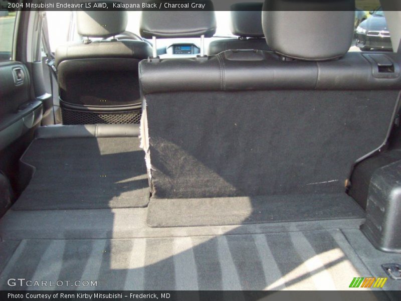 Kalapana Black / Charcoal Gray 2004 Mitsubishi Endeavor LS AWD