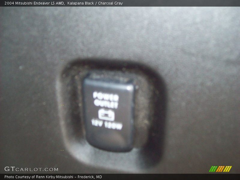 Kalapana Black / Charcoal Gray 2004 Mitsubishi Endeavor LS AWD