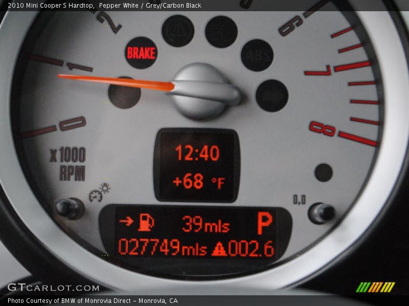 Pepper White / Grey/Carbon Black 2010 Mini Cooper S Hardtop