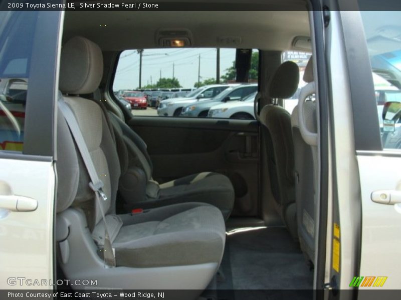Silver Shadow Pearl / Stone 2009 Toyota Sienna LE
