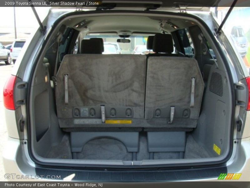 Silver Shadow Pearl / Stone 2009 Toyota Sienna LE