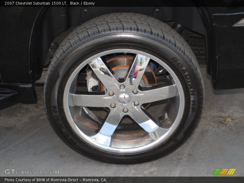 Custom Wheels of 2007 Suburban 1500 LT