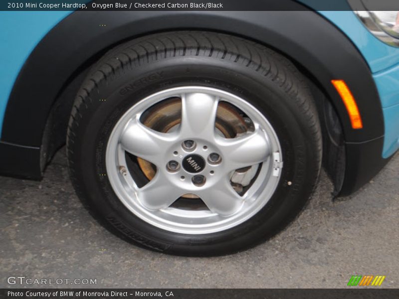Oxygen Blue / Checkered Carbon Black/Black 2010 Mini Cooper Hardtop