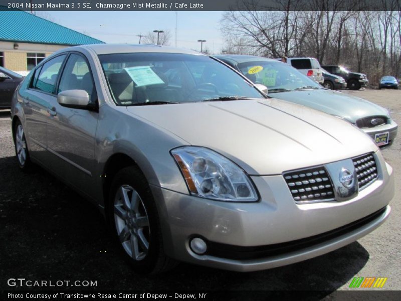 Champagne Mist Metallic / Cafe Latte 2004 Nissan Maxima 3.5 SE