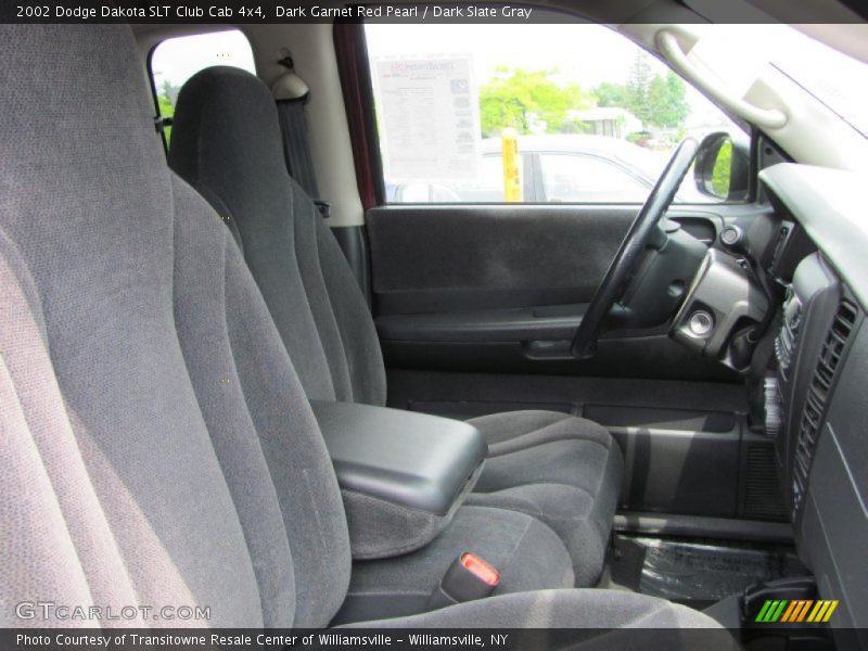 Dark Garnet Red Pearl / Dark Slate Gray 2002 Dodge Dakota SLT Club Cab 4x4