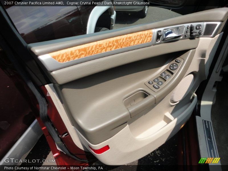 Door Panel of 2007 Pacifica Limited AWD