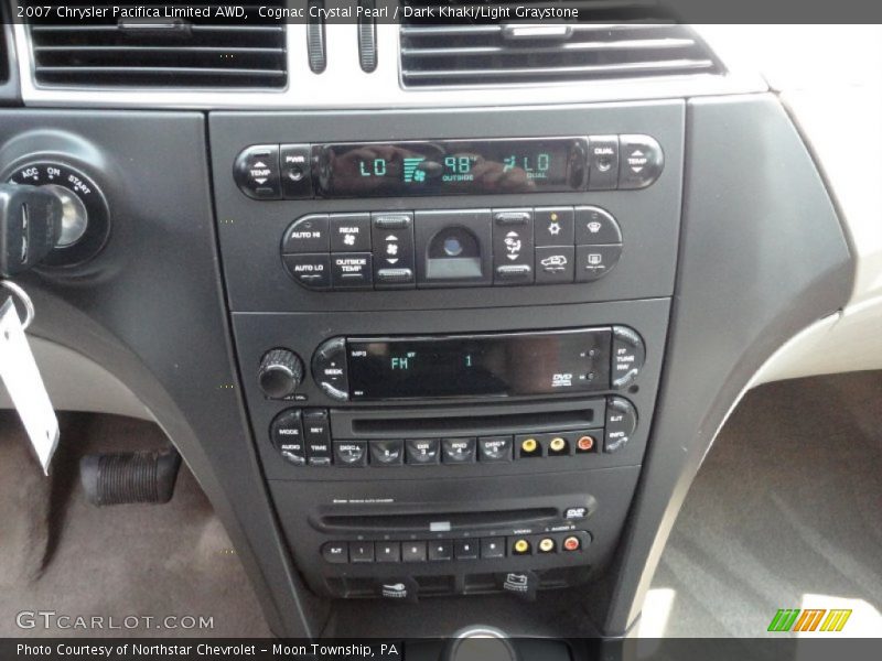 Controls of 2007 Pacifica Limited AWD