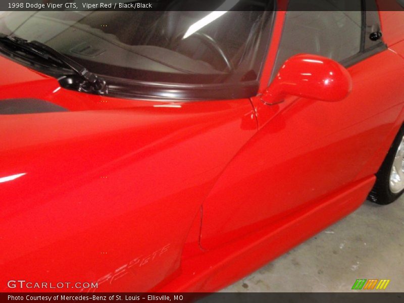 Viper Red / Black/Black 1998 Dodge Viper GTS